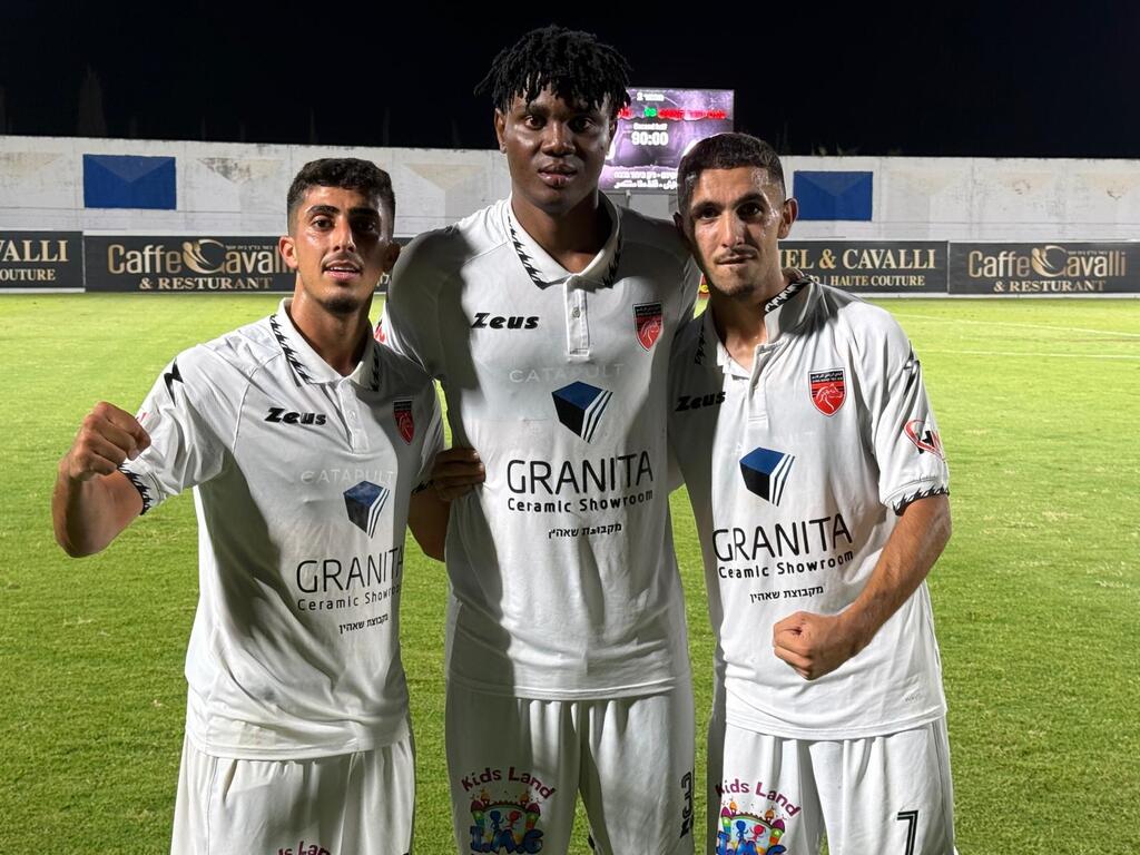 كفر قاسم يحقق فوزا عريضا 4-0 على هبوعيل عكا (تصوير فريق النادي الرياضي كفر قاسم) كفر قاسم يحقق فوزا عريضا 4-0 على هبوعيل عكا