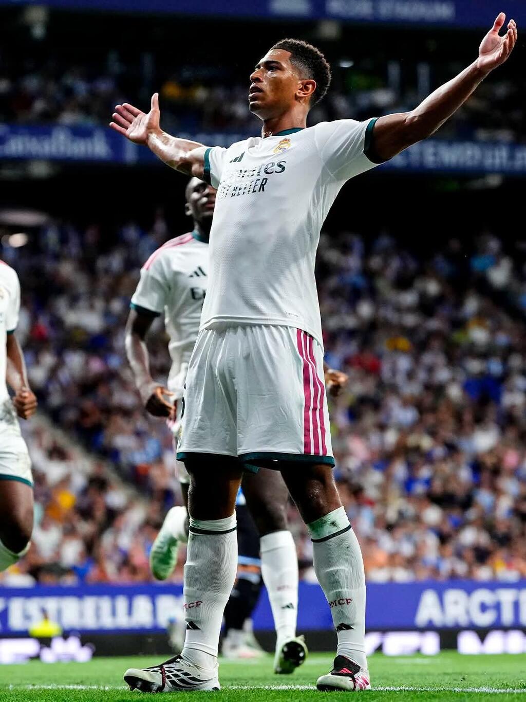 ريال مدريد (الصفحة الرسمية لريال مدريد) ريال مدريد