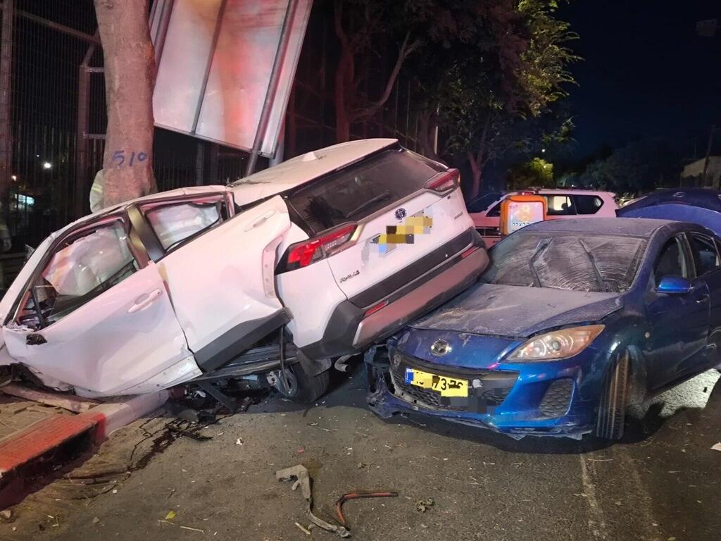 مطاردة سيارة مسروقة في القدس تنتهي بحادث قاتل (الشرطة) مطاردة سيارة مسروقة في القدس تنتهي بحادث قاتل