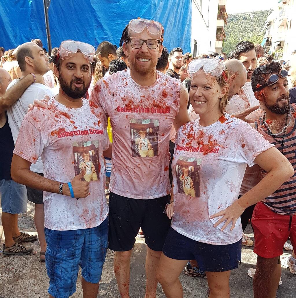 مهرجان الطماطم في إسبانيا (منصة x) مهرجان الطماطم في إسبانيا