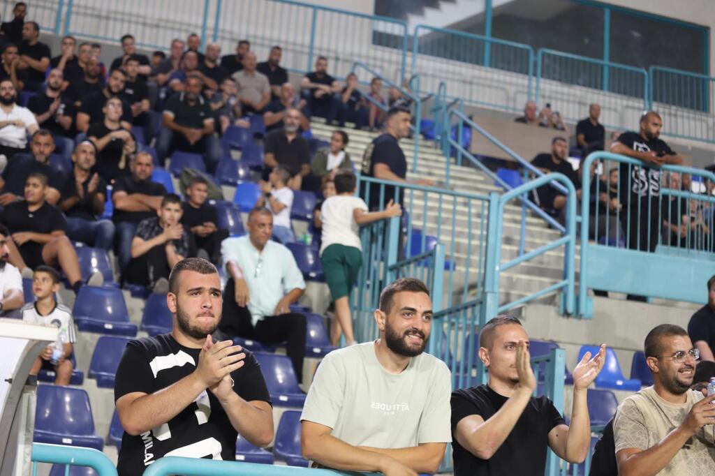 الدرجة الأولى: أم الفحم ونوف هجليل يفتتحان الموسم بتعادل مثير 2-2 (راديو الناس) الدرجة الأولى: أم الفحم ونوف هجليل يفتتحان الموسم بتعادل مثير 2-2