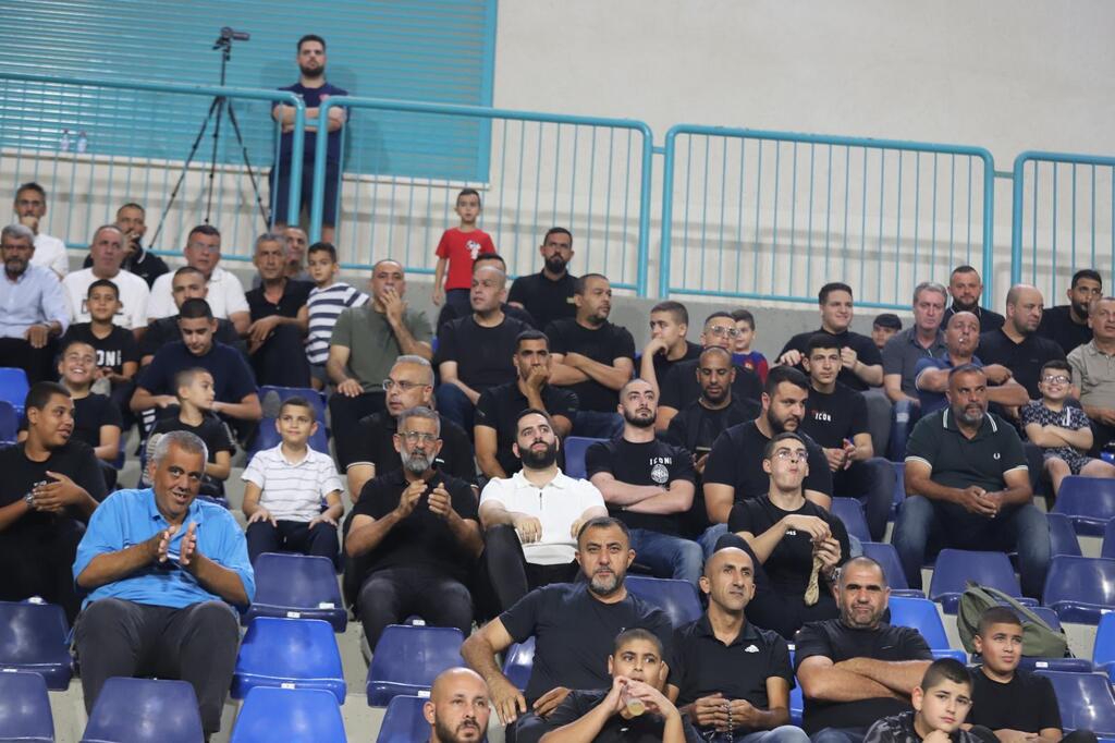 الدرجة الأولى: أم الفحم ونوف هجليل يفتتحان الموسم بتعادل مثير 2-2 (راديو الناس) الدرجة الأولى: أم الفحم ونوف هجليل يفتتحان الموسم بتعادل مثير 2-2