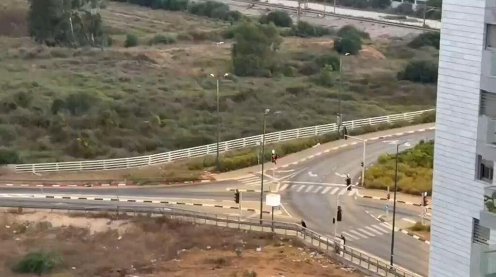 الشرطة الإسرائيلية: إطلاق نار باتجاه قوة أمنية في نتانيا وتحييد المنفذ (وفقا للمادة 27أ) الشرطة الإسرائيلية: إطلاق نار باتجاه قوة أمنية في نتانيا وتحييد المنفذ