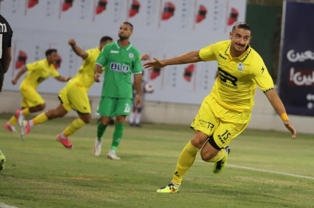 الرينة تحسم "ديربي العرب" بفوز ثمين 2-1 على الناصرة (راديو الناس) الرينة تحسم "ديربي العرب" بفوز ثمين 2-1 على الناصرة