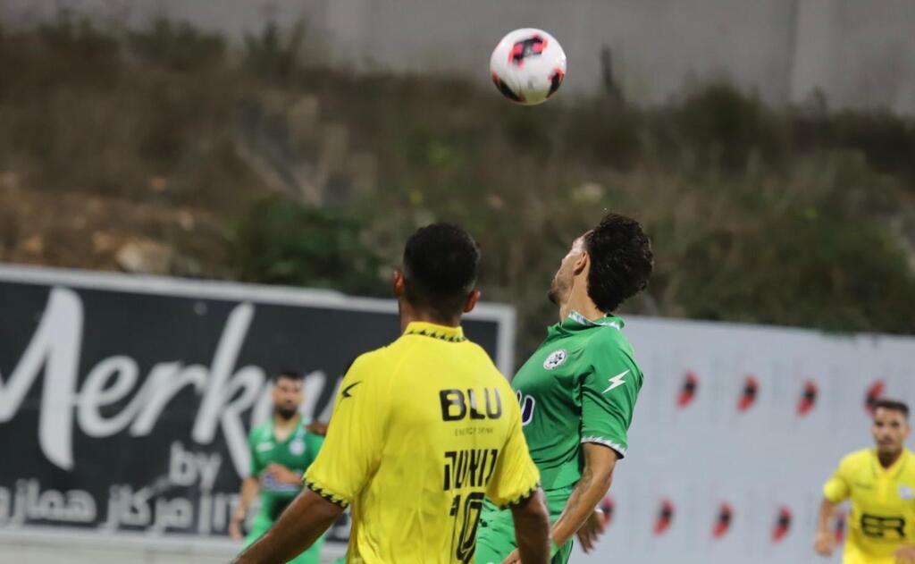 الرينة تحسم "ديربي العرب" بفوز ثمين 2-1 على الناصرة (راديو الناس) الرينة تحسم "ديربي العرب" بفوز ثمين 2-1 على الناصرة