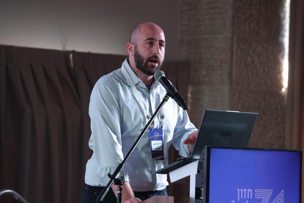 مؤتمر "رؤية 2031" يبحث الخطة الخماسية المقبلة لتطوير المجتمع العربي (وفق البند 27 أ) مؤتمر "رؤية 2031" يبحث الخطة الخماسية المقبلة لتطوير المجتمع العربي