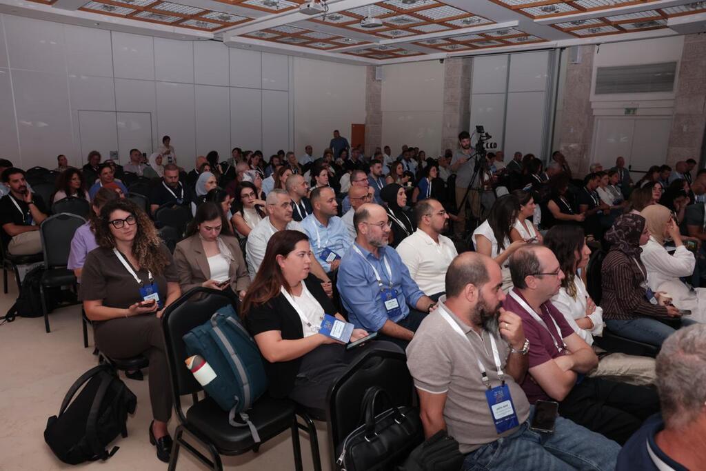 مؤتمر "رؤية 2031" يبحث الخطة الخماسية المقبلة لتطوير المجتمع العربي (وفق البند 27 أ) مؤتمر "رؤية 2031" يبحث الخطة الخماسية المقبلة لتطوير المجتمع العربي