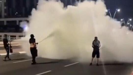من طفايات الحريق إلى "ترند": فوضى في رمات غان من أجل تيك توك
