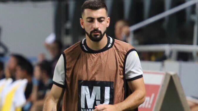 اللاعب هشام أبو سيف