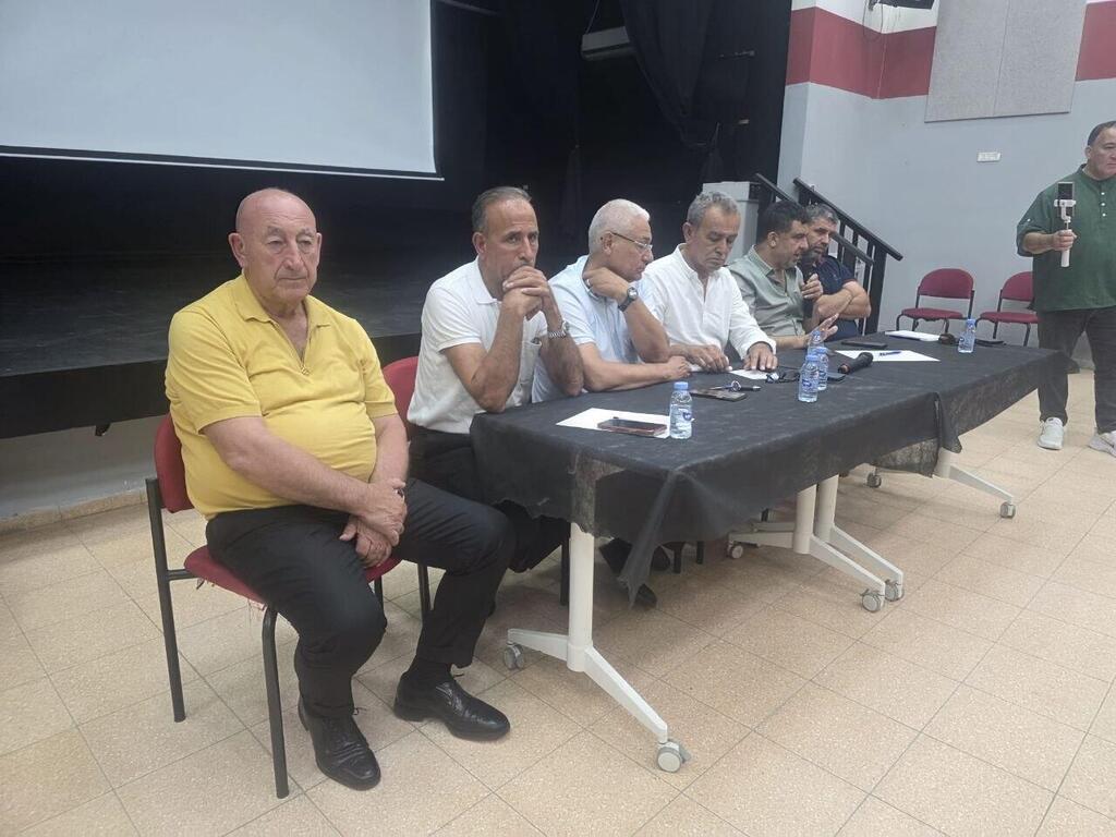 اجتماع طارئ للمتابعة في مجد الكروم لبحث البؤرة الاستيطانية (راديو الناس) اجتماع طارئ للمتابعة في مجد الكروم لبحث البؤرة الاستيطانية