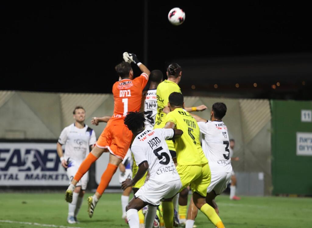 مكابي الرينة يفوز على مكابي يافا (راديو الناس) مكابي الرينة يفوز على مكابي يافا