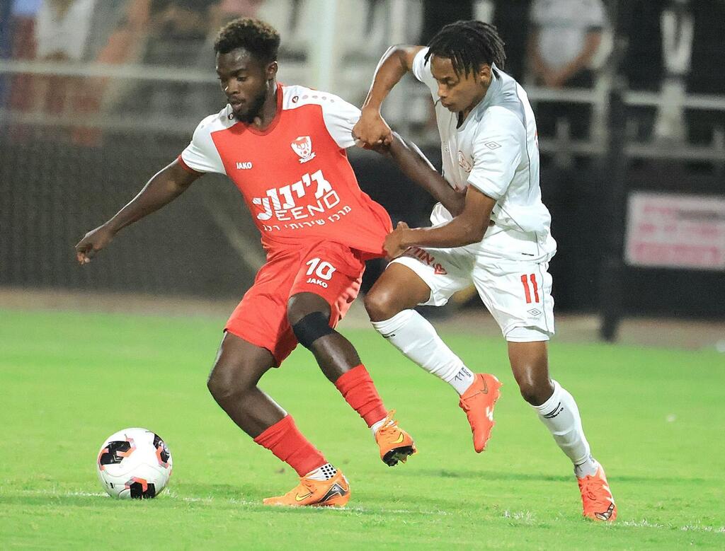اتحاد أبناء سخنين يحقق فوزه الأول في العليا ويغادر القاع (راديو الناس) اتحاد أبناء سخنين يحقق فوزه الأول في العليا ويغادر القاع