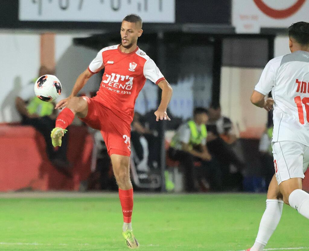اتحاد أبناء سخنين يحقق فوزه الأول في العليا ويغادر القاع (راديو الناس) اتحاد أبناء سخنين يحقق فوزه الأول في العليا ويغادر القاع