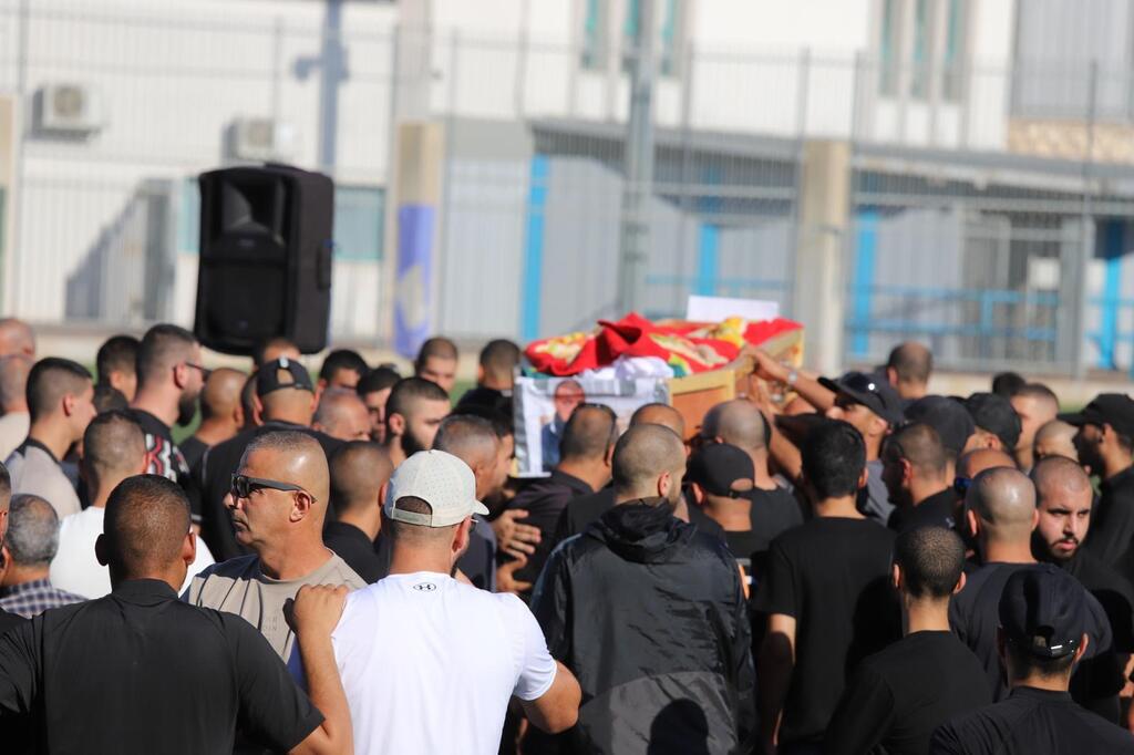 تشييع جثمان علاء محاميد في أم الفحم (راديو الناس) تشييع جثمان علاء محاميد في أم الفحم