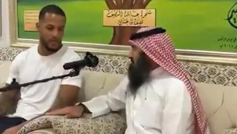 ويليام إيكونج يعلن دخوله الإسلام