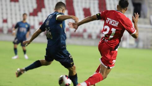 رعنانا يقلب الطاولة على الرينة ويوقف سلسلة انتصاراته بفوز ثمين 2-1