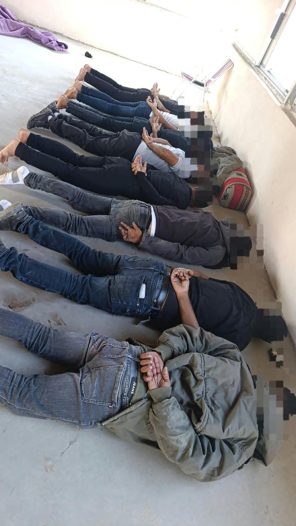 رهط: اعتقال وتوقيف 10 أشخاص على خلفية نزاع عائلي وإطلاق نار