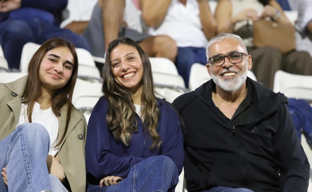 رعنانا يقلب الطاولة على الرينة ويوقف سلسلة انتصاراته بفوز ثمين 2-1