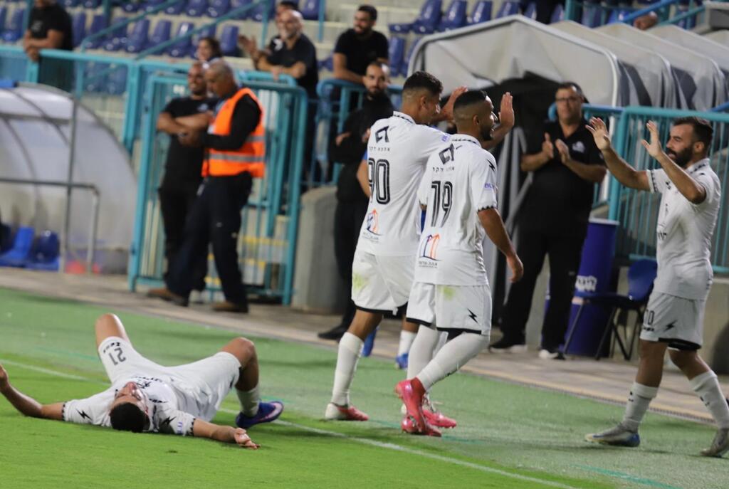 هبوعيل أبناء مصمص يخطف فوزًا ثمينًا (راديو الناس) هبوعيل أبناء مصمص يخطف فوزًا ثمينًا