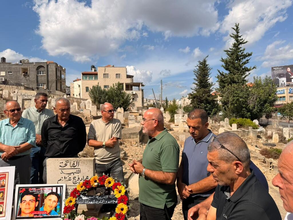 إحياء ذكرى هبة الأقصى في سخنين والبطوف بزيارة أضرحة الشهداء (راديو الناس) إحياء ذكرى هبة الأقصى في سخنين والبطوف بزيارة أضرحة الشهداء