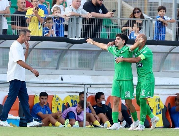 إخاء الناصرة يضرب في هرتسليا (مكابي اخاء الناصرة) إخاء الناصرة يضرب في هرتسليا