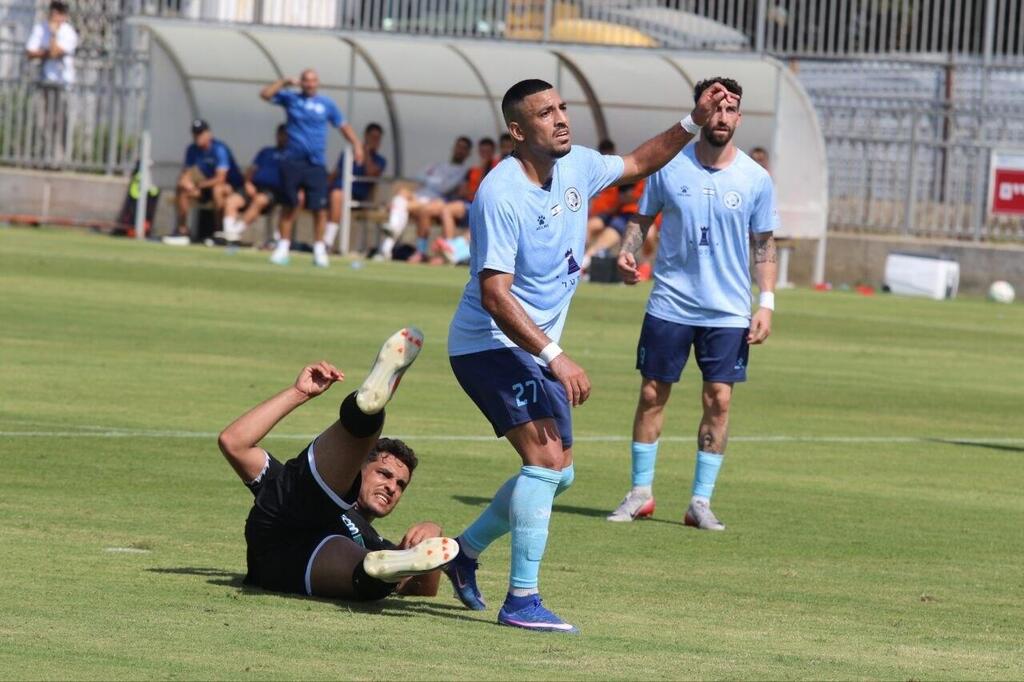 في الدقائق القاتلة: اتحاد أم الفحم ينزف نقطتين أمام بيتار نهاريا (راديو الناس) في الدقائق القاتلة: اتحاد أم الفحم ينزف نقطتين أمام بيتار نهاريا
