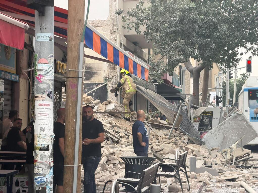 انهار مبنى وسط تل أبيب (الإطفاء والإنقاذ) انهار مبنى وسط تل أبيب