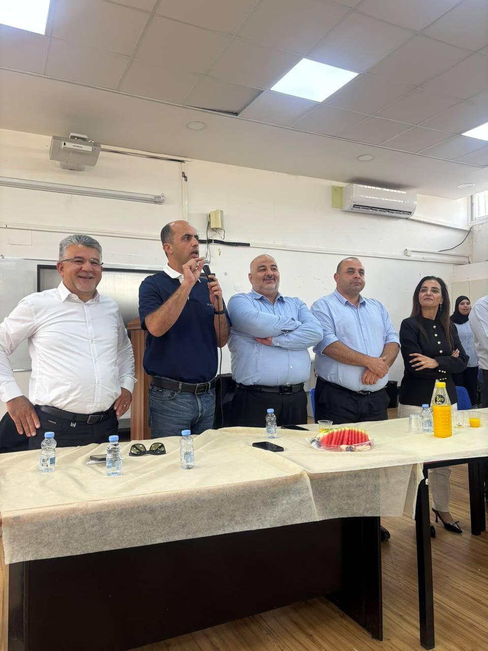 مدرسة عرعرة الثانوية تجمع رئيسَي الموحدة والمشتركة في ندوة أمام طلاب الصفوف الثانية عشرة