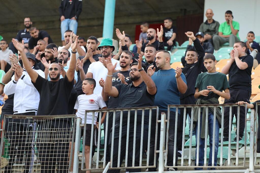 ضربة موجعة في عيلوط: إخاء الناصرة يسقط برباعية أمام كفار سابا (راديو الناس) ضربة موجعة في عيلوط: إخاء الناصرة يسقط برباعية أمام كفار سابا
