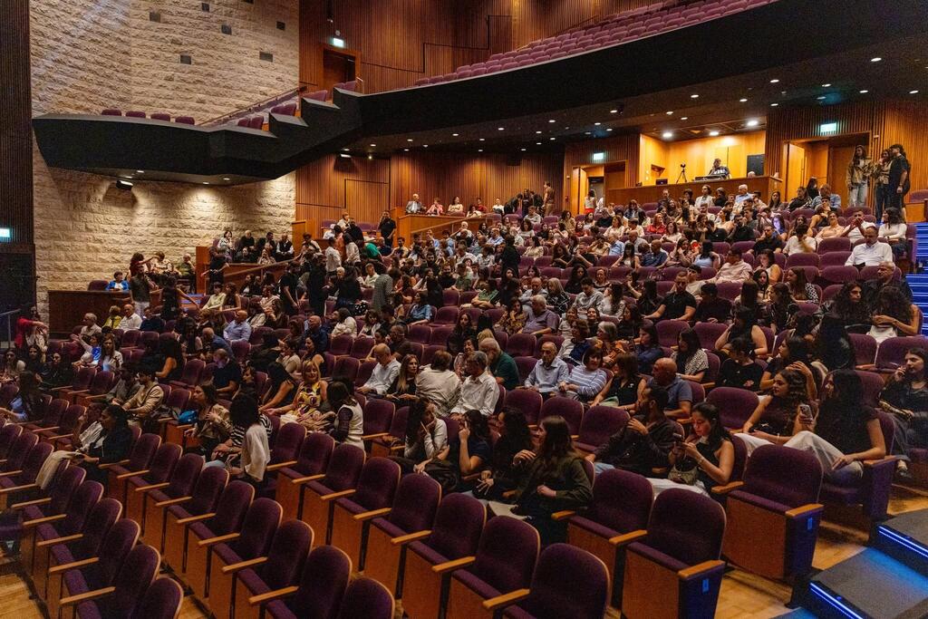 المدرسة المعمدانية في الناصرة تحيي إرث زياد الرحباني بأمسية موسيقية بمشاركة طلابها وخريجيها (المدرسة المعمدانية) المدرسة المعمدانية في الناصرة تحيي إرث زياد الرحباني بأمسية موسيقية بمشاركة طلابها وخريجيها