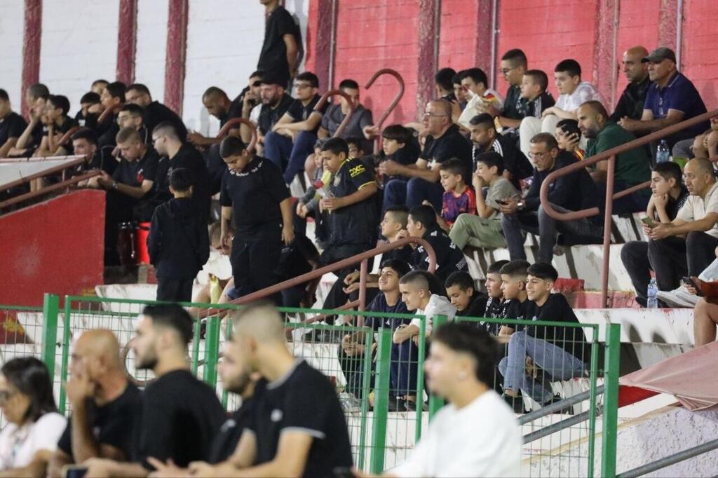 الطيرة تضرب بثنائية (راديو الناس) الطيرة تضرب بثنائية