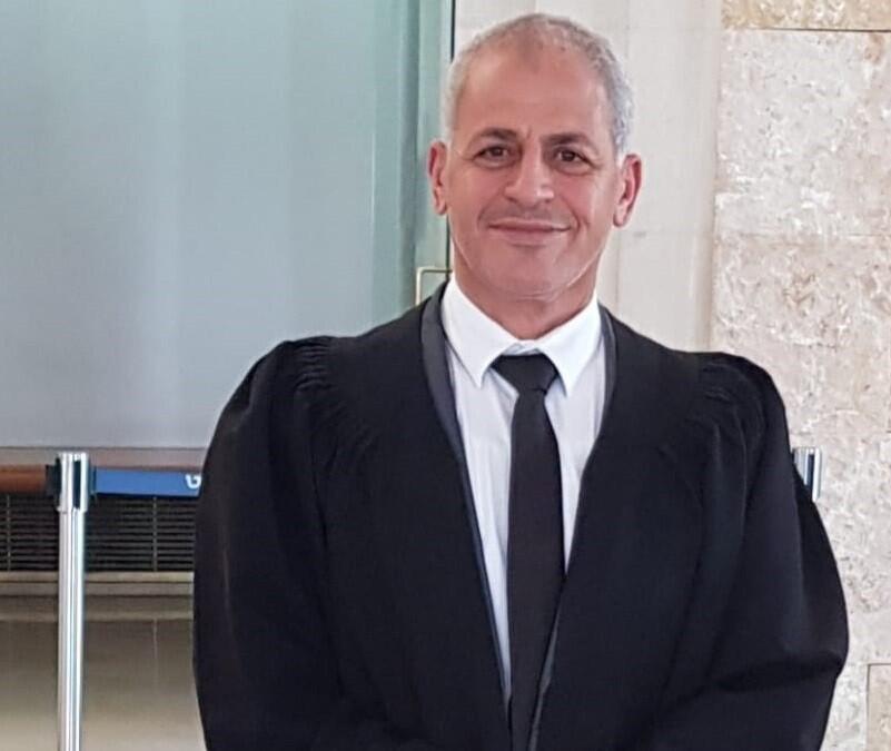 المحامي محمود شواهنة، عضو اللجنة الشعبية في سخنين (وفق البند 27 أ) المحامي محمود شواهنة، عضو اللجنة الشعبية في سخنين