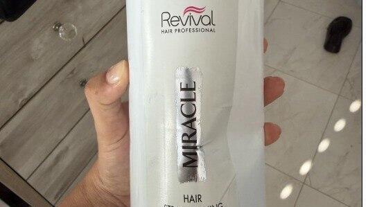 "Revival Miracle".. مستحضر لفرد الشعر يثير مخاوف صحية
