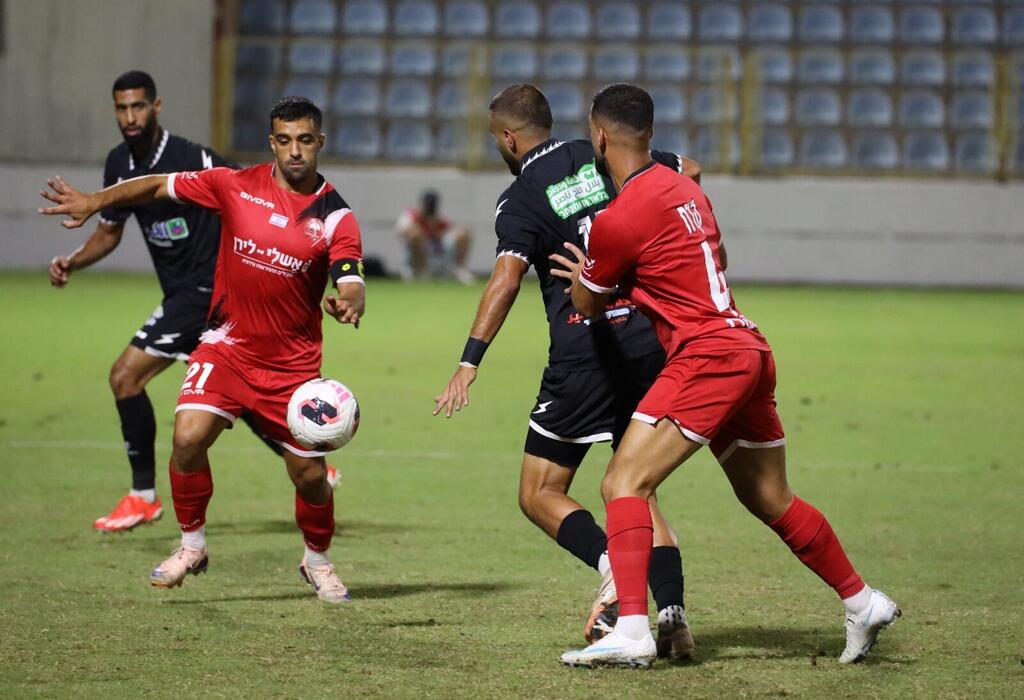 اتحاد أم الفحم يسقط أمام رعنانا (راديو الناس) اتحاد أم الفحم يسقط أمام رعنانا