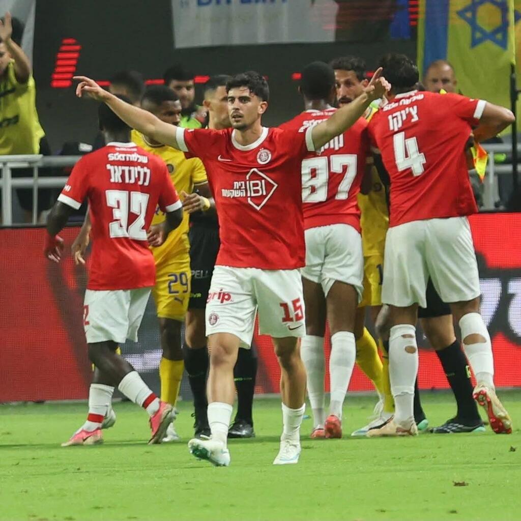 هبوعيل تل أبيب يُسقط مكابي تل أبيب بثلاثية نارية (تصوير مديرية الدوري) هبوعيل تل أبيب يُسقط مكابي تل أبيب بثلاثية نارية